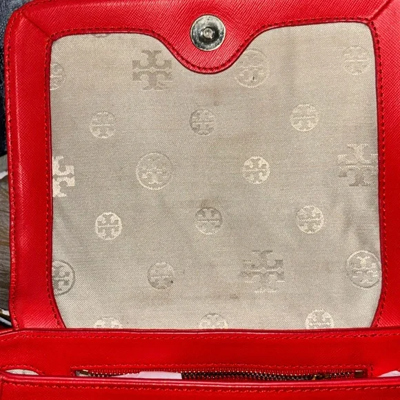 Tory Burch Robinson Chain Bag in Poppy Red - Picture 9 of 14